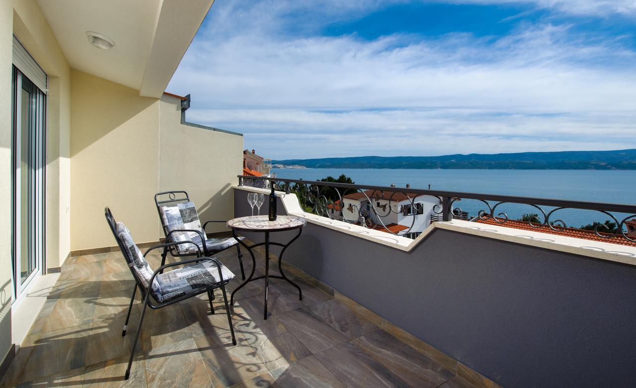 Cezar Luxury Apartment Omis Bagian luar foto
